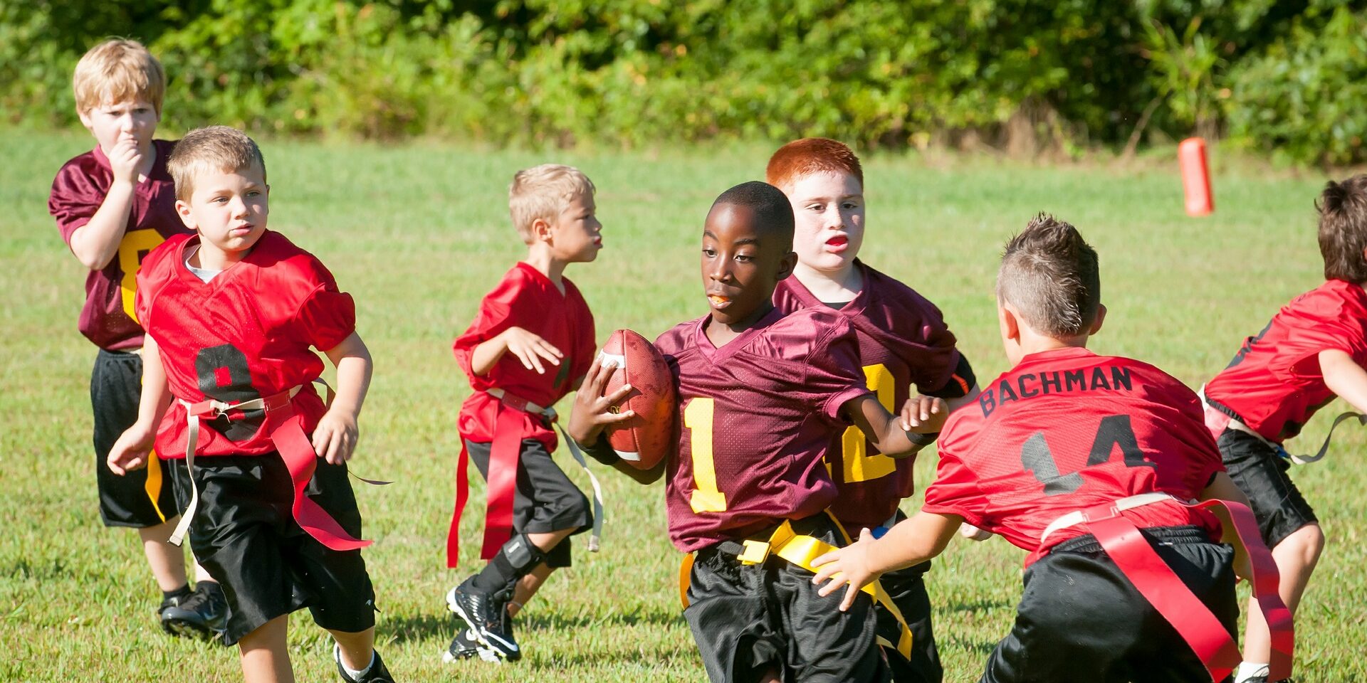 flag-football-g74240a99b_1920 flag-football-g74240a99b_1920